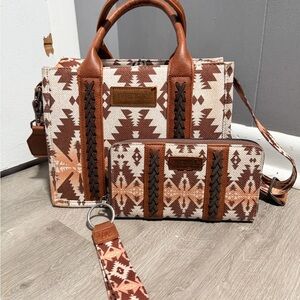 Wrangler Brown and Cream Patterned Tote Set